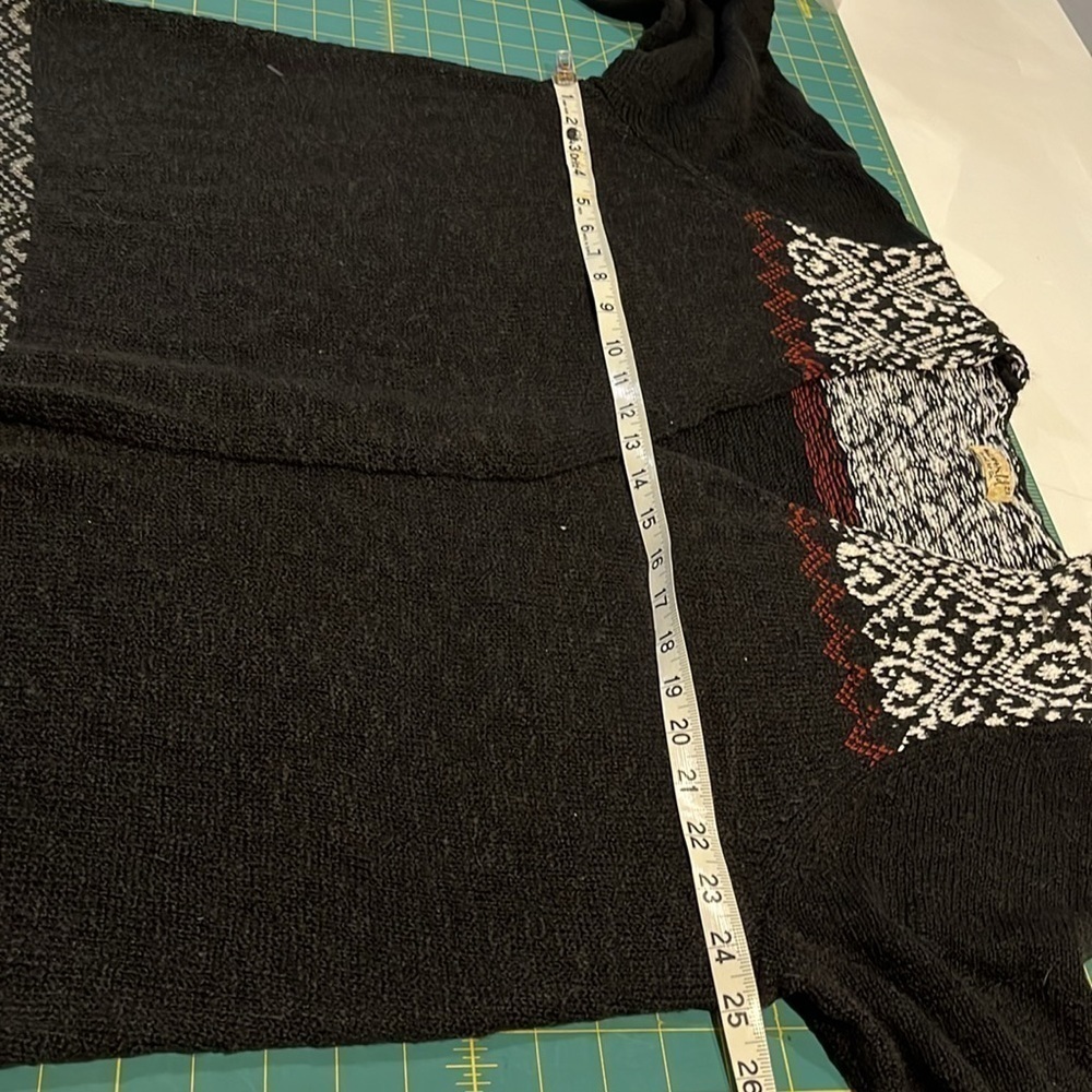 One World open cardigan long black with designed sections long sleeves size 2X - Picture 13 of 14